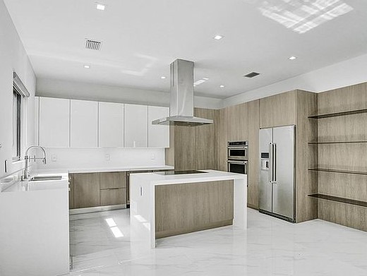 Palo Alto Kitchen Remodeling custome cabinets, marble flooring, paing and stainless steel appliances